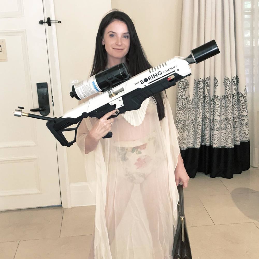 Meet your Posher, Becca